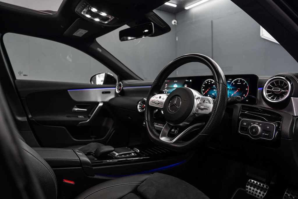 Mercedes-Benz A Class Exclusive Edition WX21VYP #4