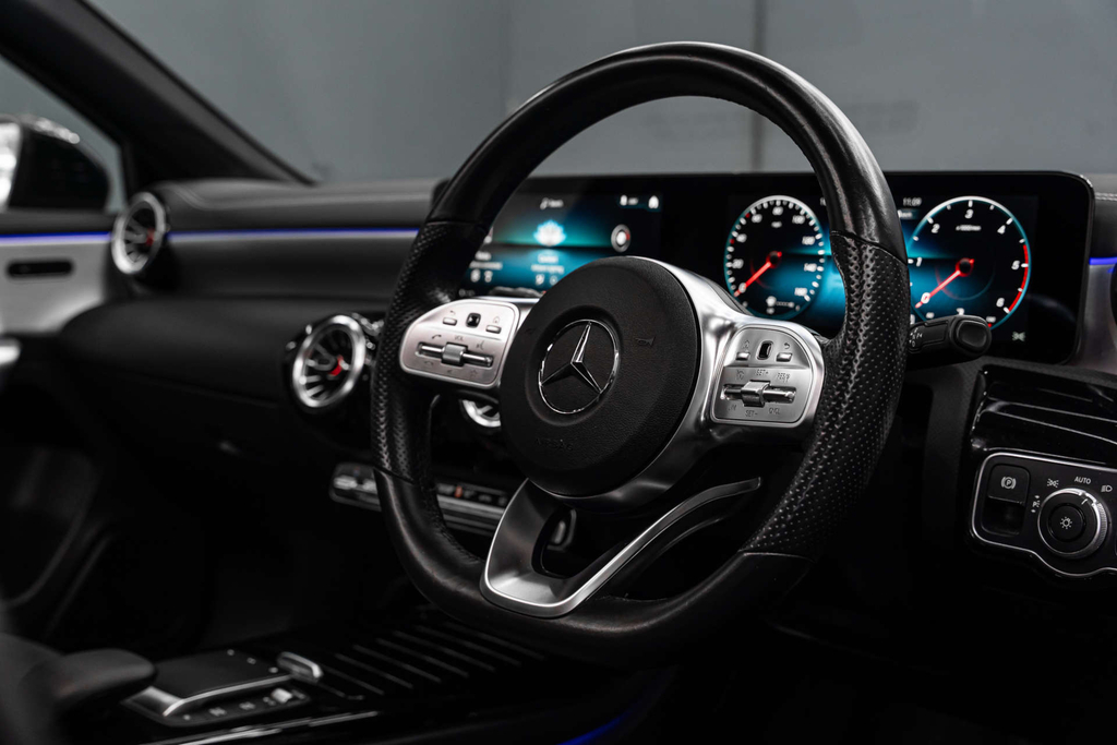 Mercedes-Benz A Class Exclusive Edition WX21VYP #2