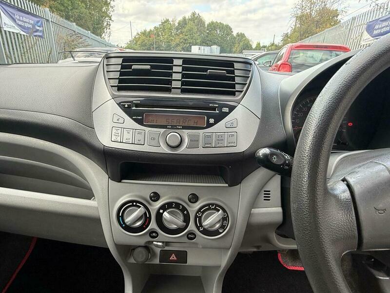 Nissan Pixo 1.0 N-tec Silver #15