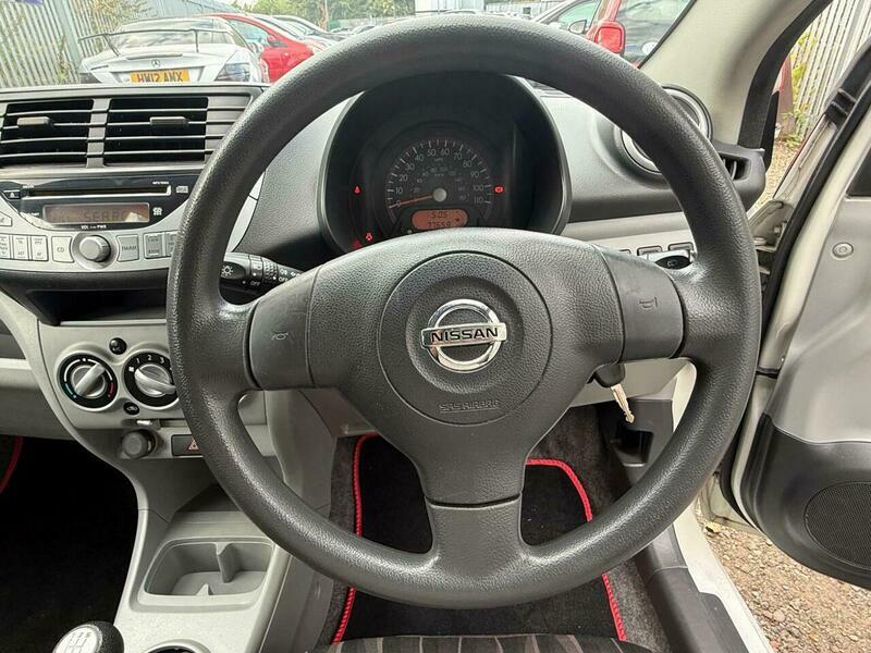 Nissan Pixo 1.0 N-tec Silver #24