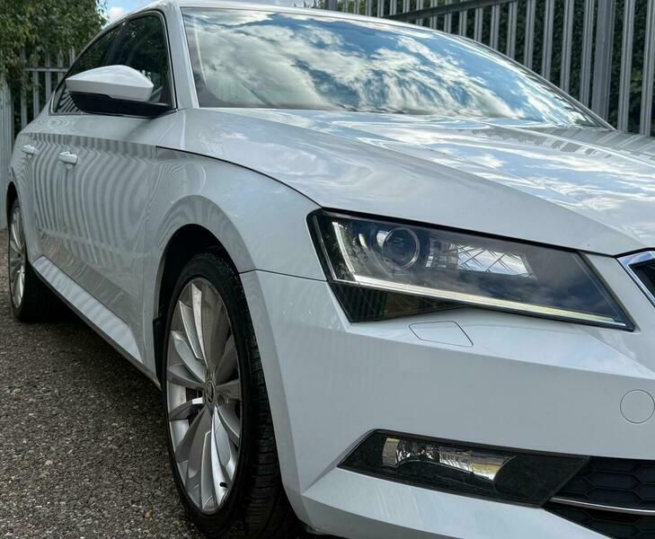 Skoda Superb 2.0 Tsi Se L FX68YNV White #6