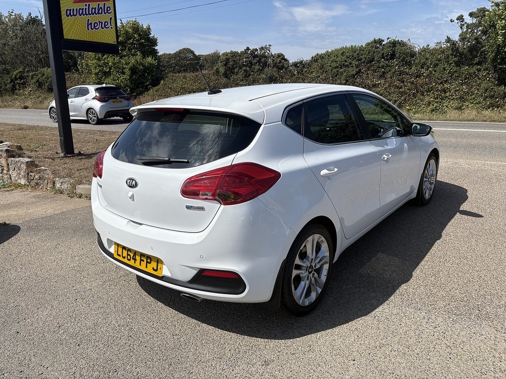 Kia Ceed Crdi Ecodynamics 4 White #4