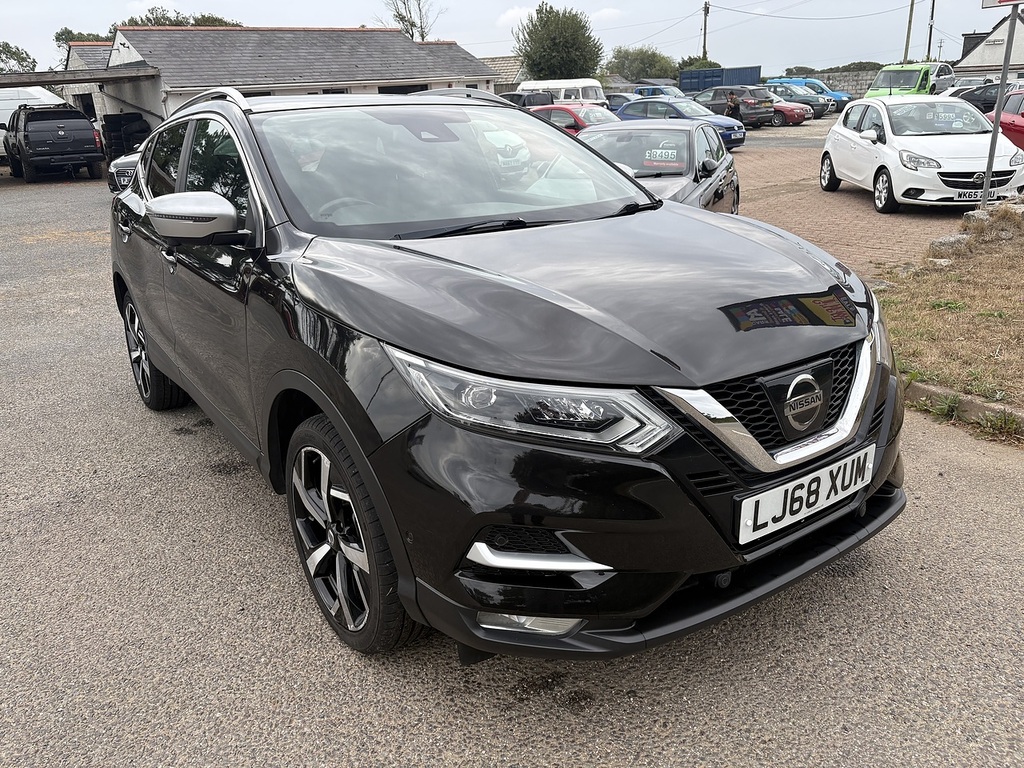 Nissan Qashqai Dig-t Tekna LJ68XUM Black #2