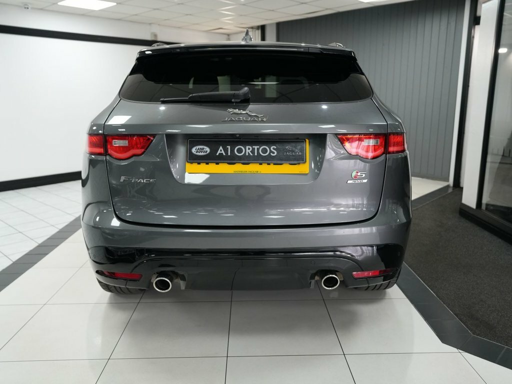 Jaguar F-Pace 3L S Grey #5