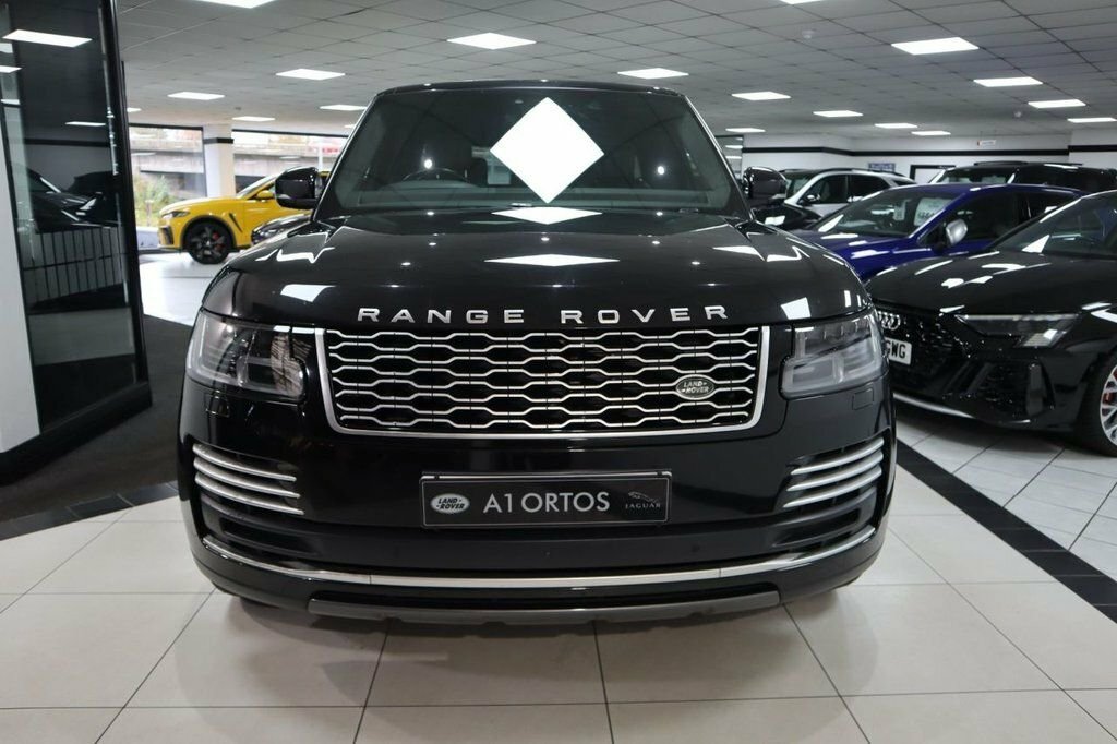 Land Rover Range Rover 3L Autobiography 5dr YY69NUC Black #2