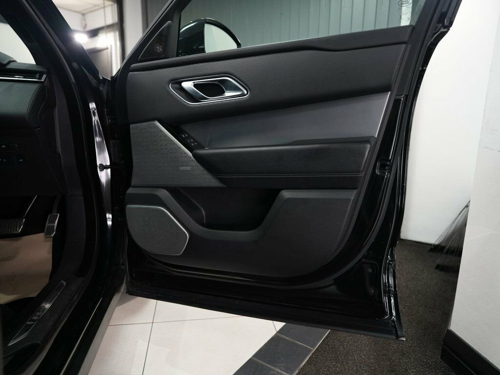 Land Rover Range Rover Velar 2L R-dynamic Se CK19ZWU Black #4