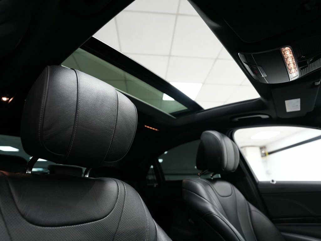 Mercedes-Benz S Class 3L Amg Line Black #3