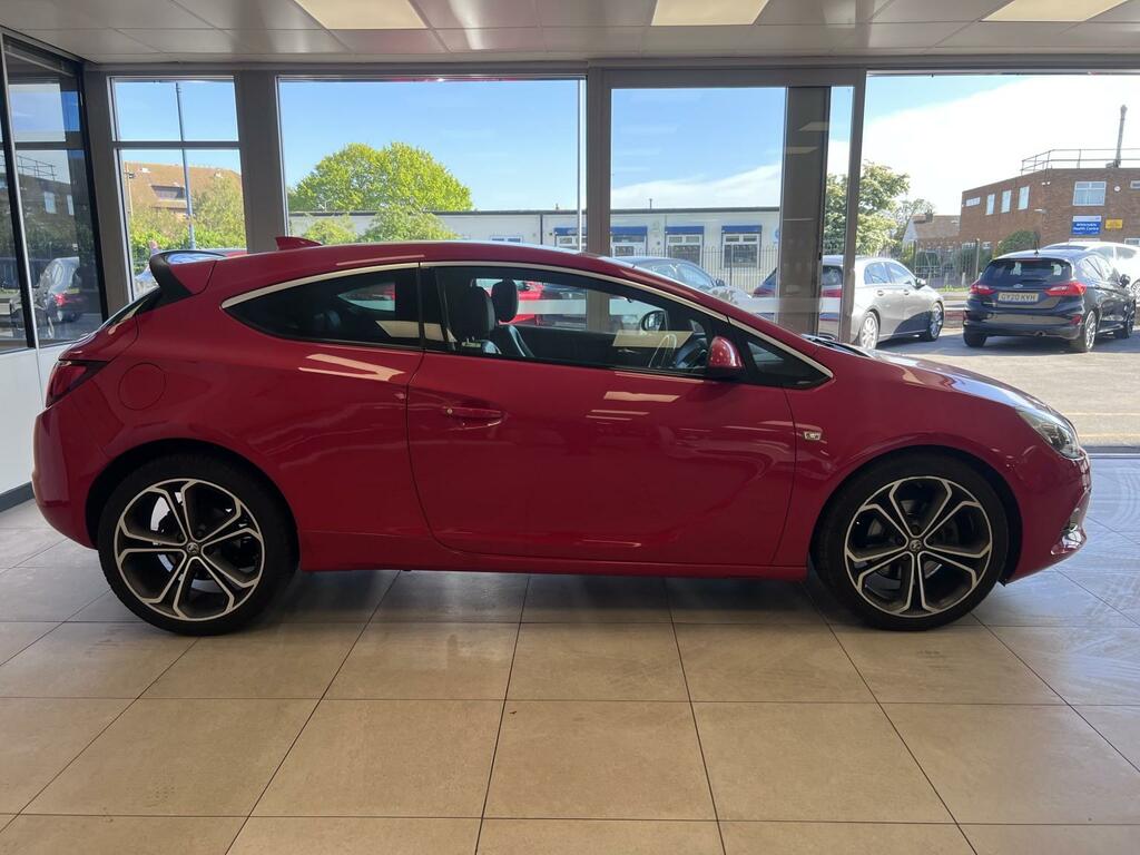 Vauxhall Astra GTC Coupe 1.4 I Turbo Limited Edition 2017 Red #4