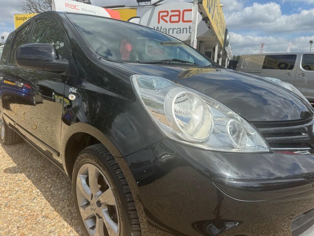 Nissan Note Red #17