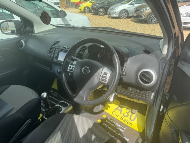 Nissan Note Red #15