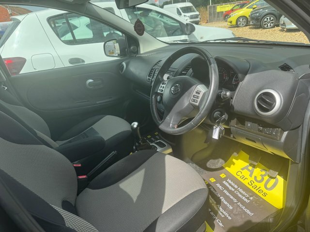 Nissan Note Red #16