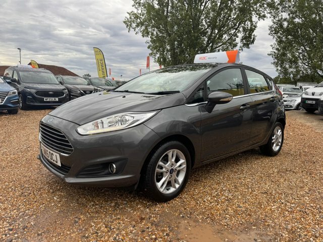 Ford Fiesta Zetec Euro 6 SW15OCJ Grey #2