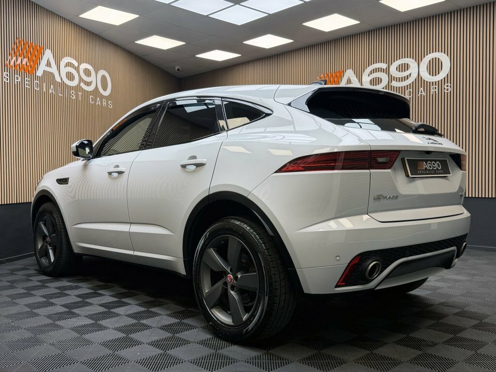 Jaguar E-Pace 2L Chequered Flag SP69RFO White #4