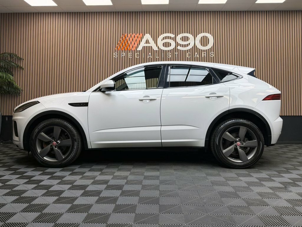 Jaguar E-Pace 2L Chequered Flag SP69RFO White #3