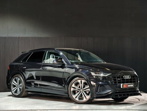 Audi Q8 3.0 Tdi V6 Black #4