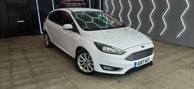 Ford Focus 1.0T Ecoboost Titanium Hatchback White