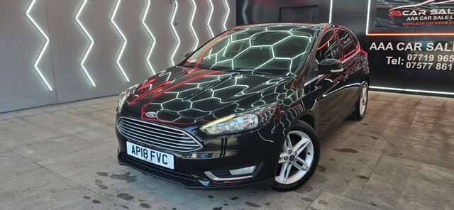 Ford Focus 1.0T Ecoboost Titanium Hatchback AP18FVC Black #2