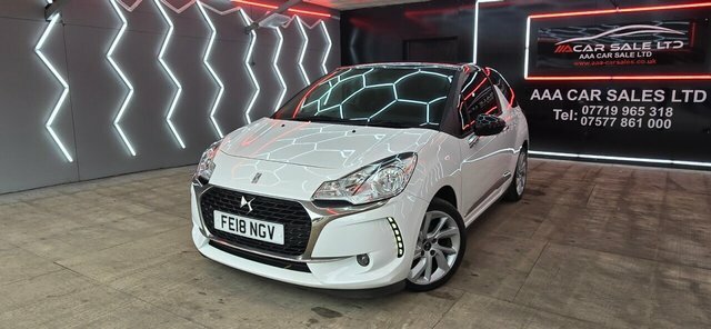 DS DS 3 1.2 Puretech Connected Chic Hatchback M White #2