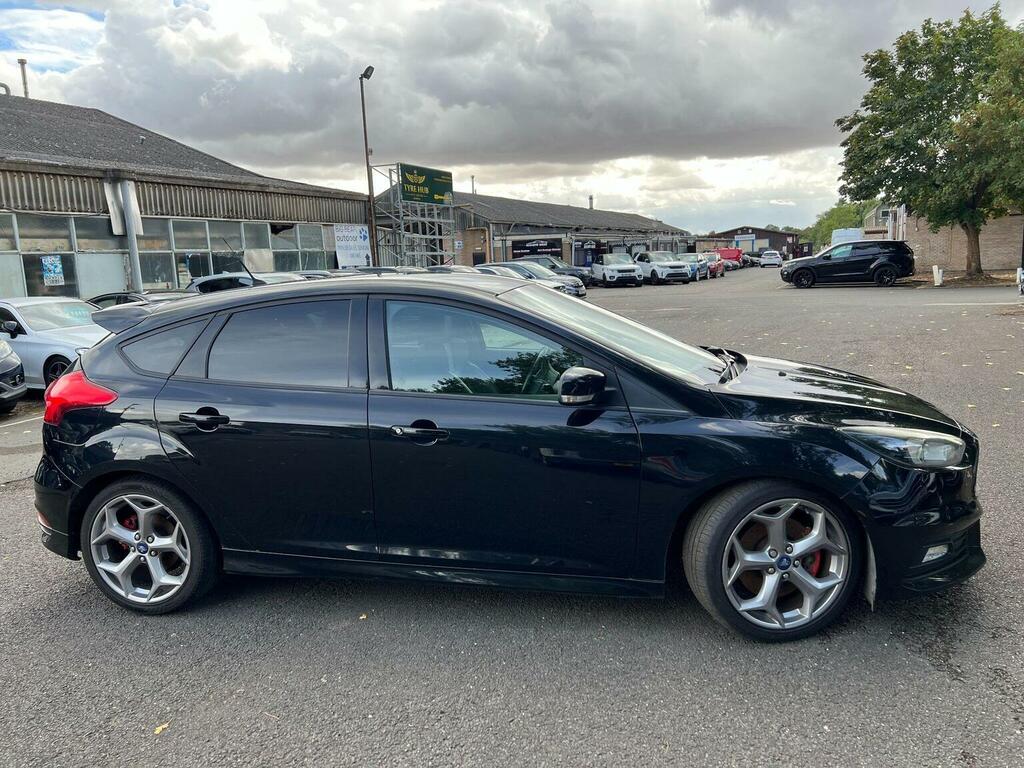 Ford Focus Hatchback 2.0 Tdci St-2 Euro 6 Ss 201665 Black #4