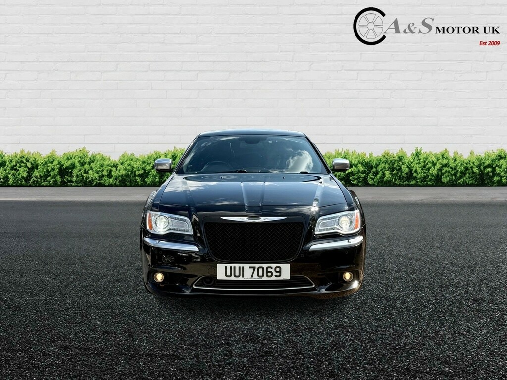 Chrysler 300C Saloon 3.0 Crd V6 Executive 201313 Black #2
