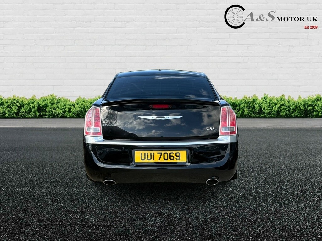 Chrysler 300C Saloon 3.0 Crd V6 Executive 201313 Black #5