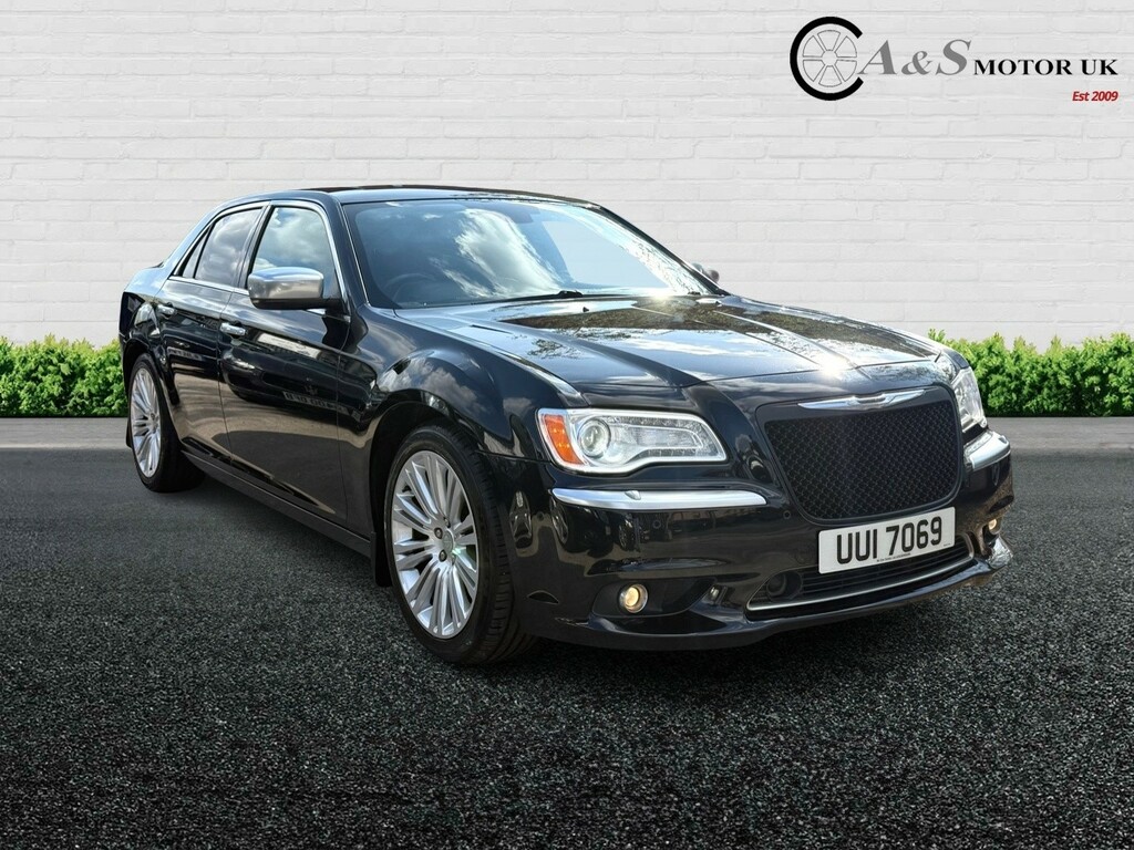 Chrysler 300C Saloon 3.0 Crd V6 Executive 201313 Black #3