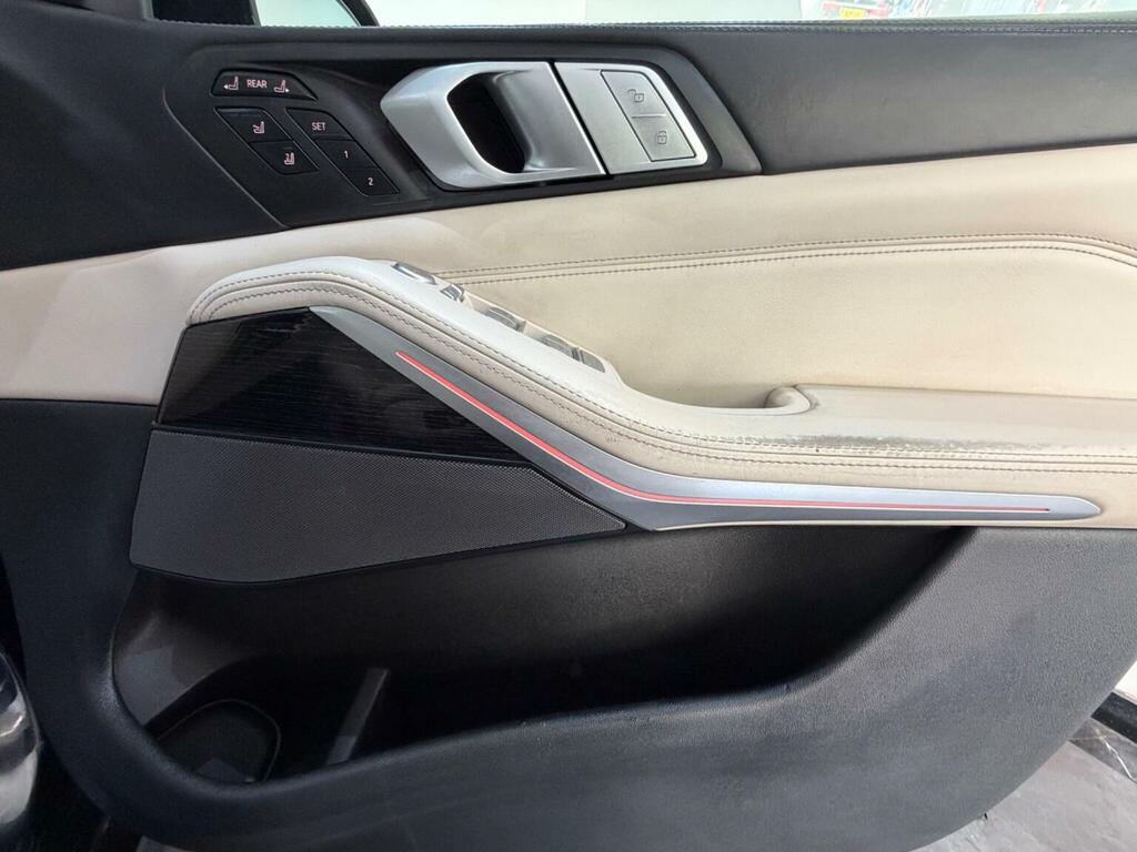 BMW X7 #28
