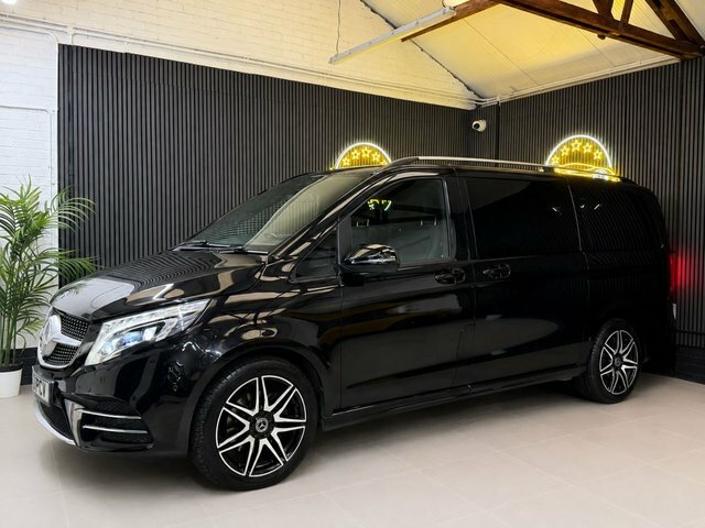 Mercedes-Benz V Class 2.0 V300d Amg Line Mpv G-tronic Euro 6 Black #3