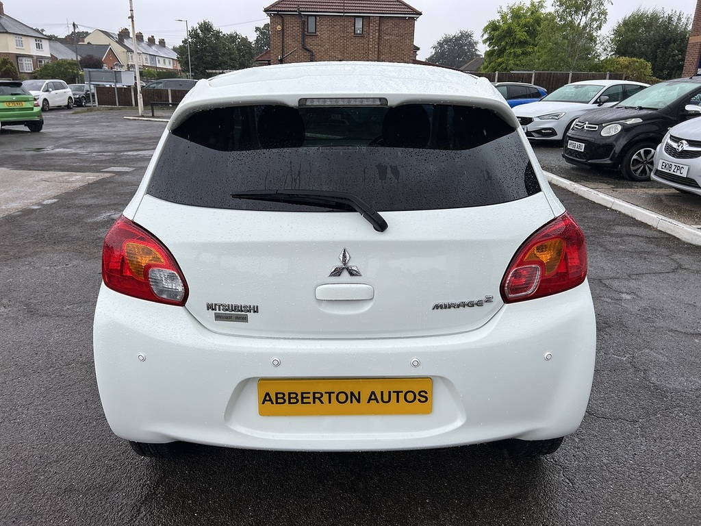 Mitsubishi Mirage 1.2 2 Hatchback Euro 5 Ss 79 White #3
