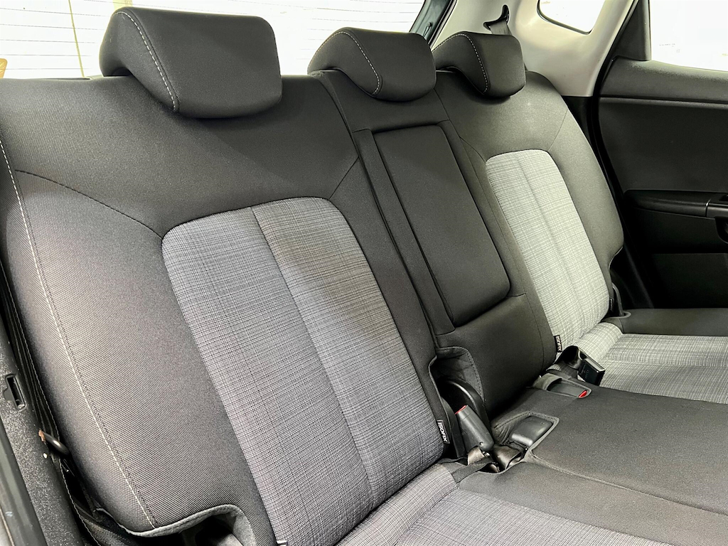 Kia Venga 1.6L 2 Black #11