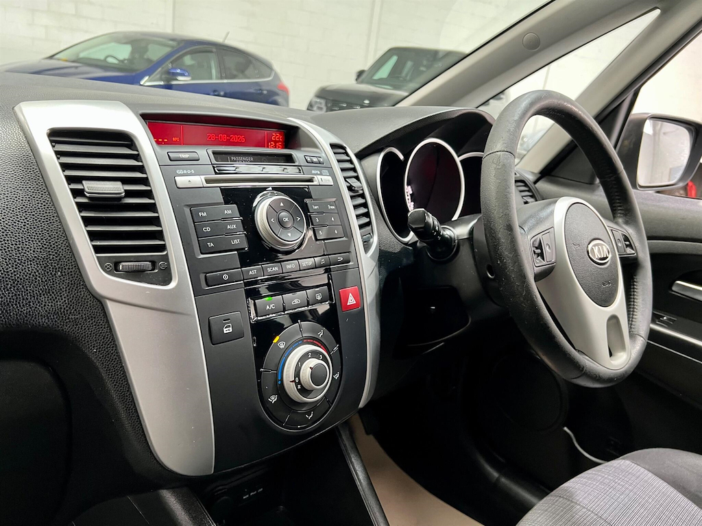 Kia Venga 1.6L 2 Black #14