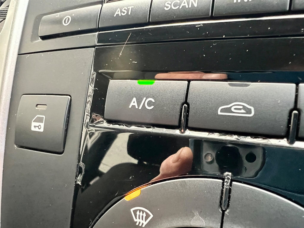 Kia Venga 1.6L 2 Black #7