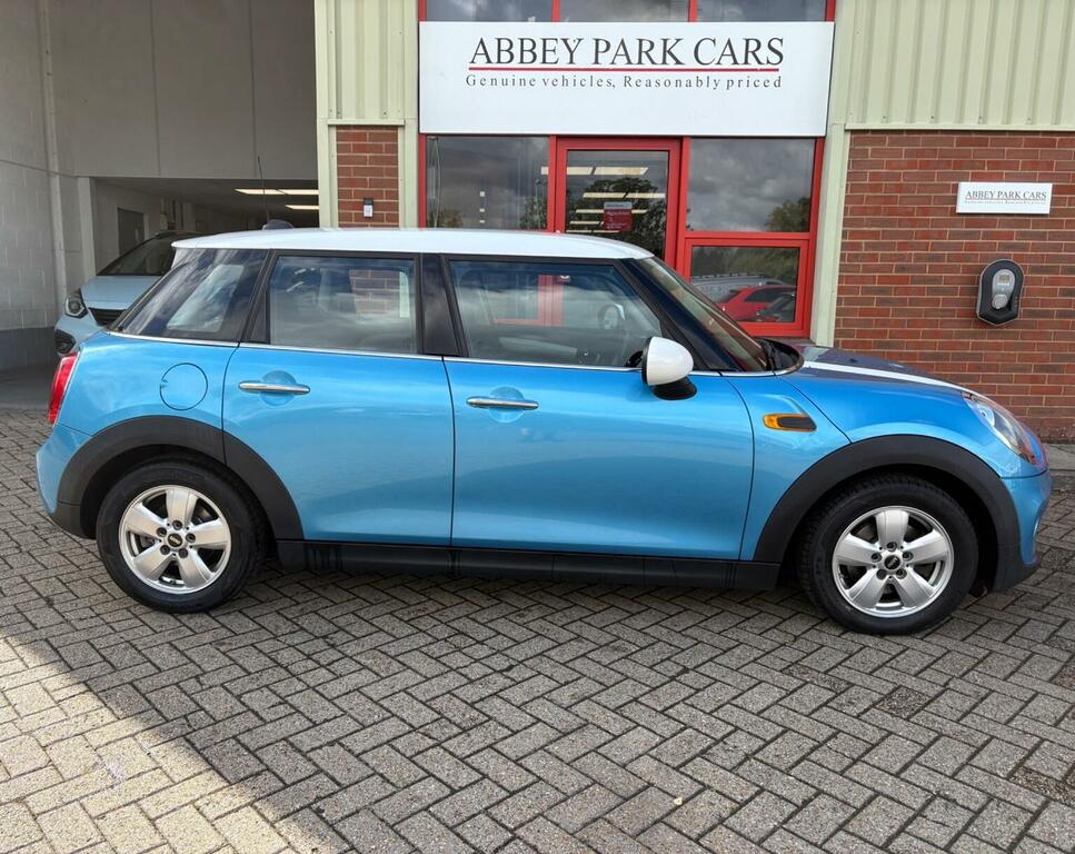 Mini Hatch 1.5 Cooper 134 Bhp Silver #2