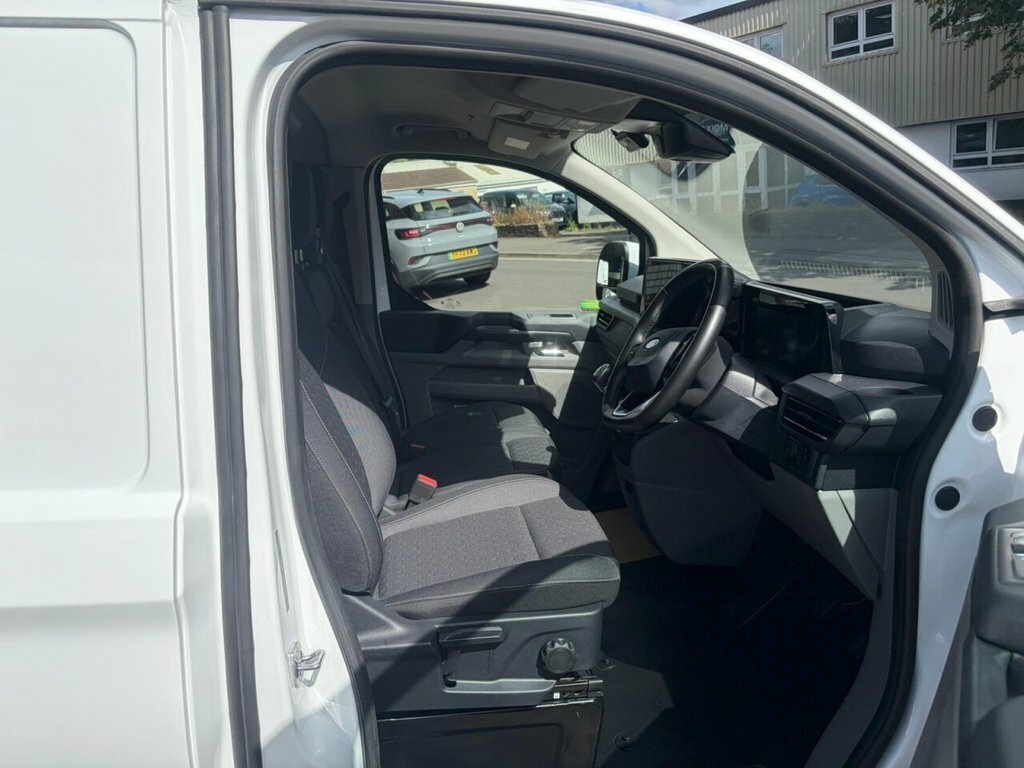Ford Transit Custom 2L Limited YM24LRO White #2