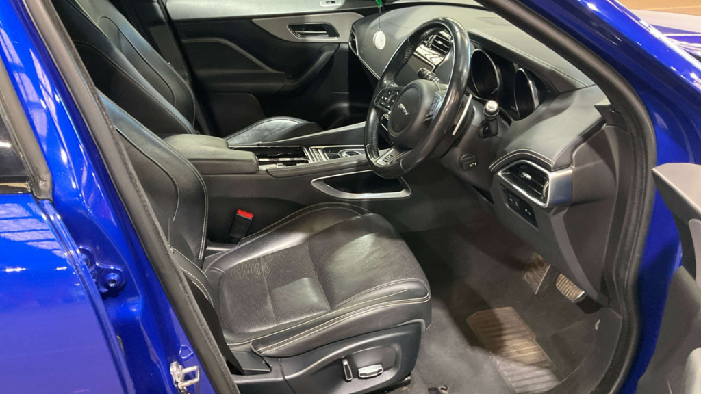Jaguar F-Pace Diesel  #5