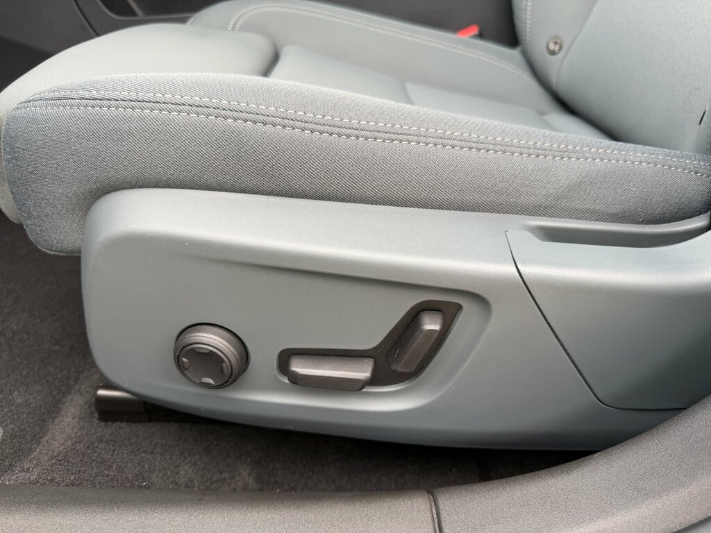 Polestar 2 Hatchback Silver #40