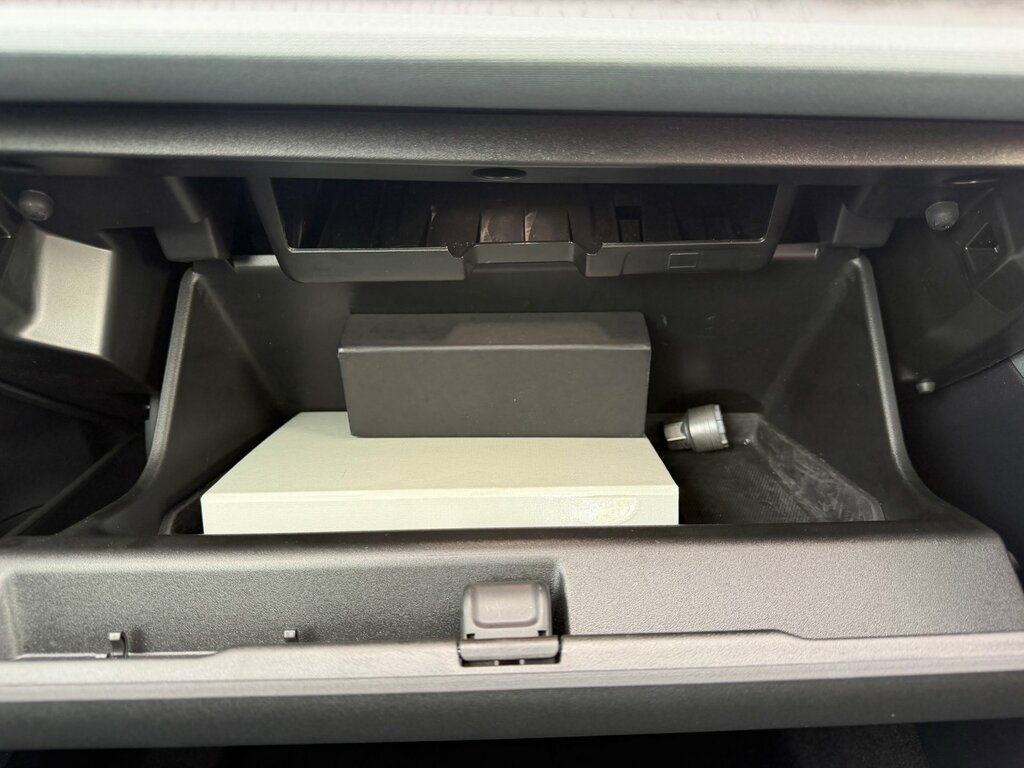 Polestar 2 Hatchback Silver #37
