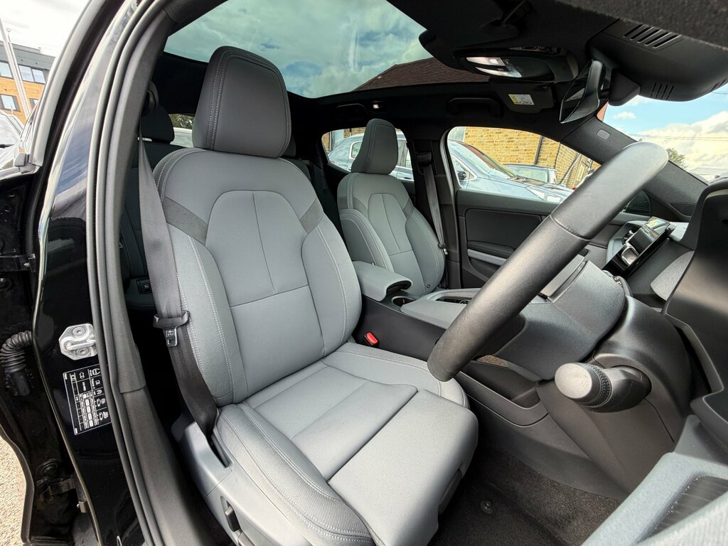 Polestar 2 Single Motor 78Kwh Long Range Fastback Electri Black
