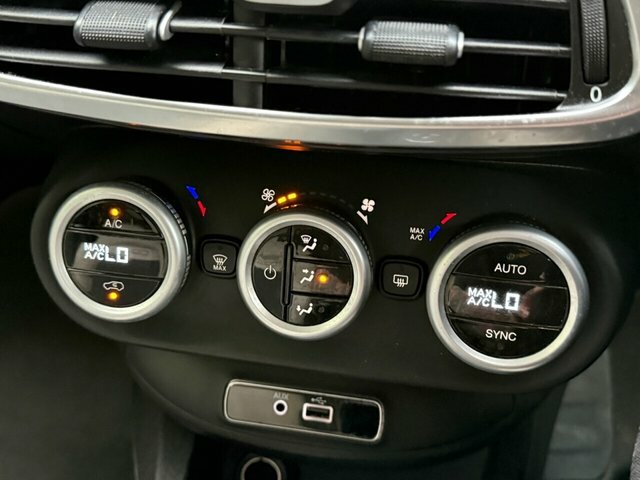 Fiat 500X Automatic White #20