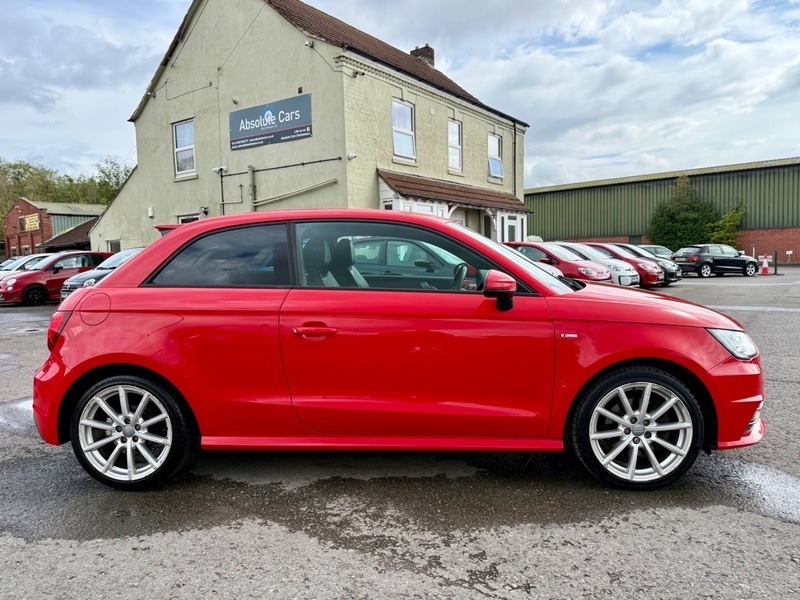 Audi A1 Tfsi S Line ST65RSZ Red #4