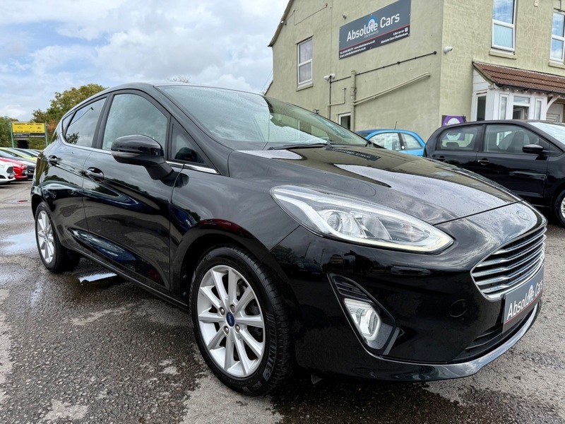 Ford Fiesta Titanium CK67HZY Black