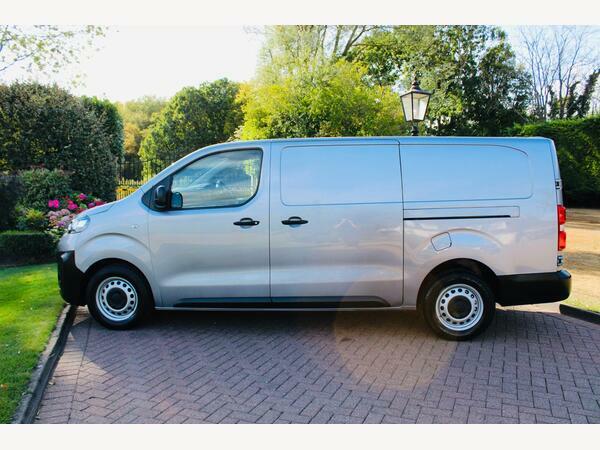 Vauxhall Vivaro Panel Van 2.0 Turbo D 3100 Prime L2 H1 Euro 6 Grey #2