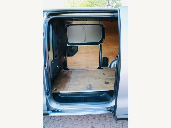 Vauxhall Vivaro Panel Van 2.0 Turbo D 3100 Prime L2 H1 Euro 6 Grey #4