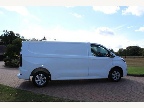 Ford Transit Custom Panel Van 2.0 300 Ecoblue Limited L2 H1 Euro 6 S White #5