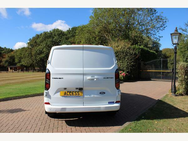 Ford Transit Custom Panel Van 2.0 300 Ecoblue Limited L2 H1 Euro 6 S White #2