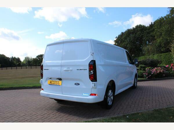 Ford Transit Custom Panel Van 2.0 300 Ecoblue Limited L2 H1 Euro 6 S White #4
