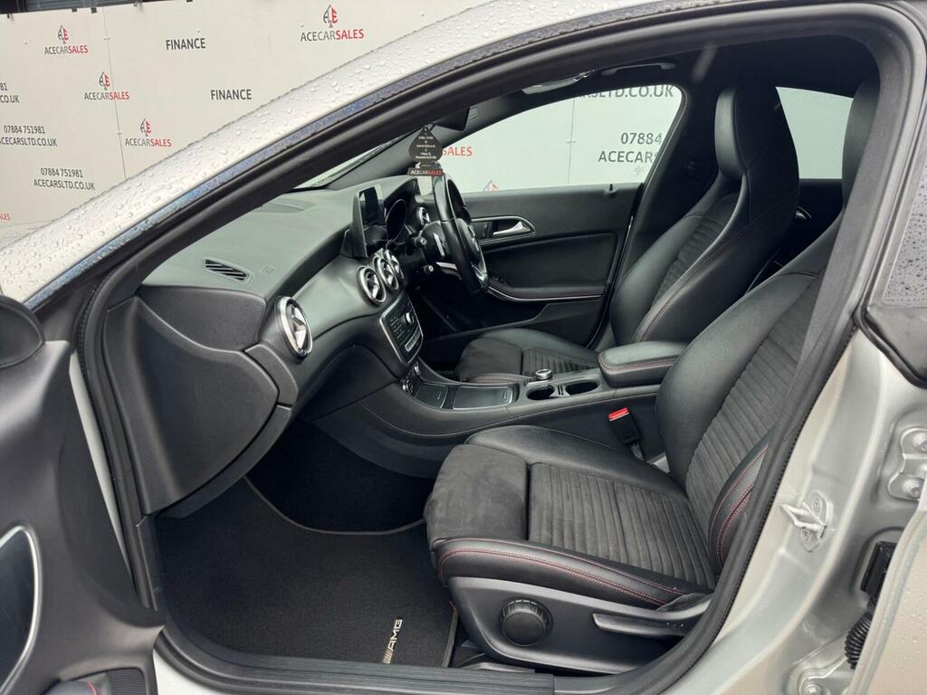 Mercedes-Benz CLA Class 180 Amg Line Edition 2018 Red #18