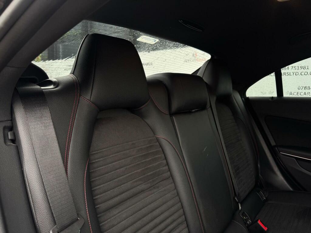 Mercedes-Benz CLA Class 180 Amg Line Edition 2018 Red #69