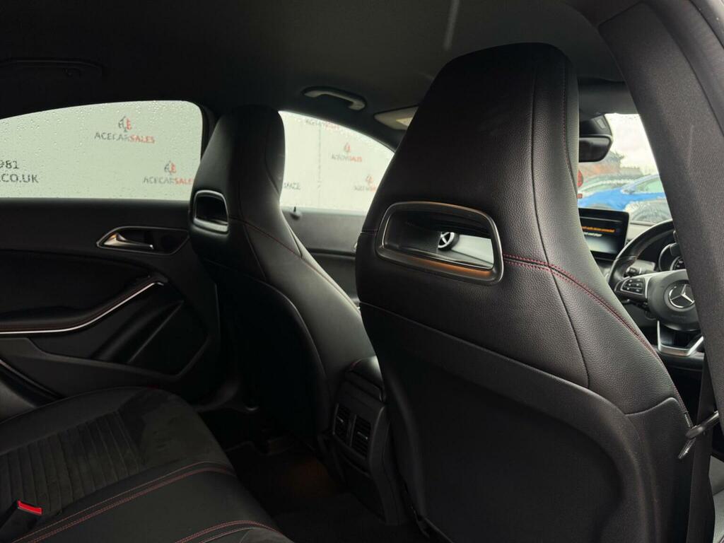 Mercedes-Benz CLA Class 180 Amg Line Edition 2018 Red #68