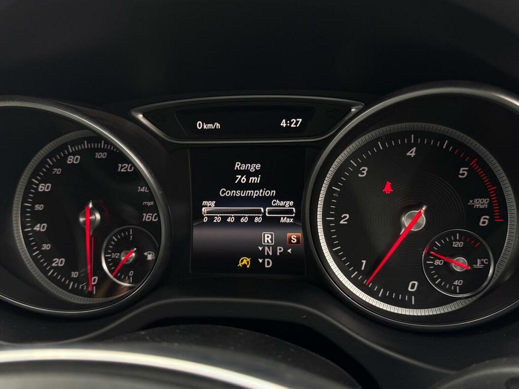 Mercedes-Benz CLA Class 180 Amg Line Edition 2018 Red #62